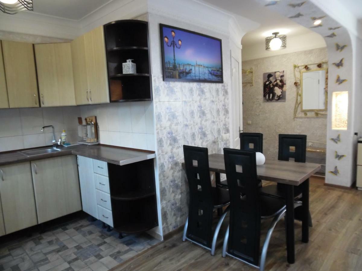 Студия В Центре Скала Khmel'nyts'kyy Exterior photo