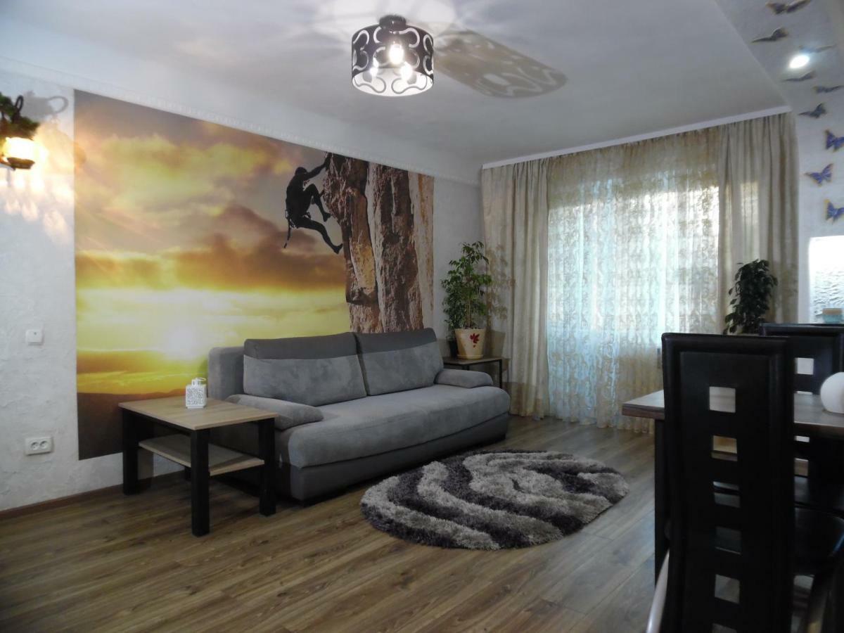 Студия В Центре Скала Khmel'nyts'kyy Exterior photo
